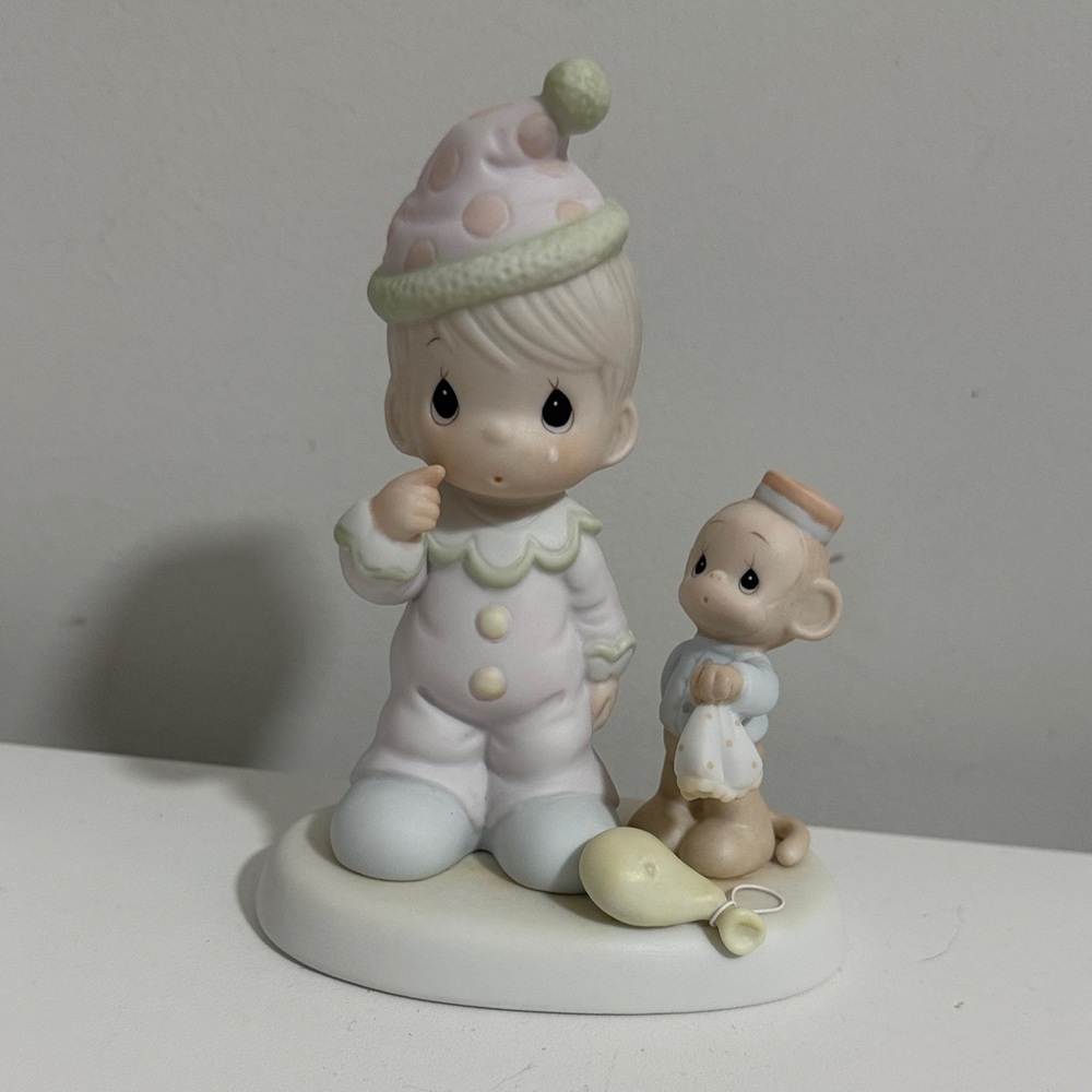 Precious Moments Somebody Cares Limited Edition 1998